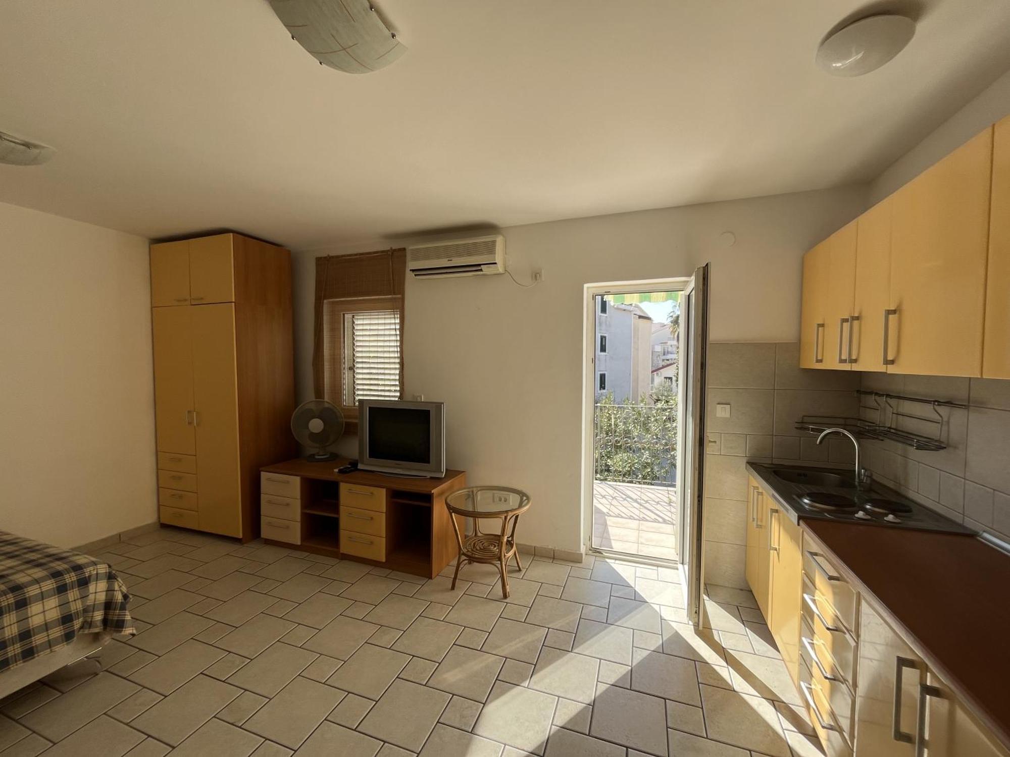Apartment Perfect Studio-apartment In *